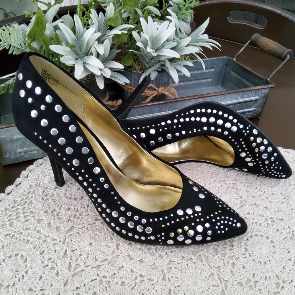 Cosmopolitan Women's Embellished Stiletto Pointy Toe Pump Heels Black Size 8.5